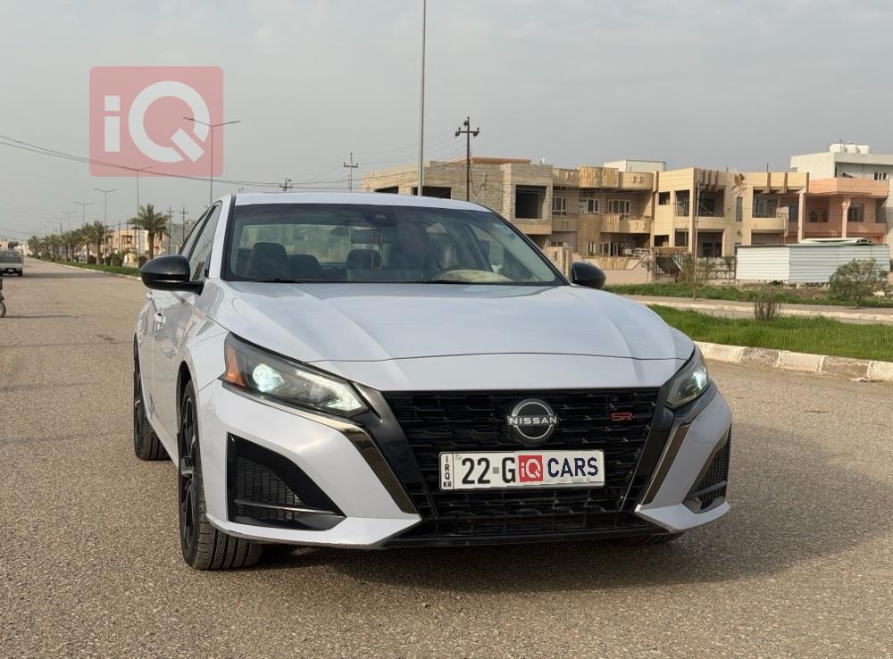 نیسان ئەلتیما